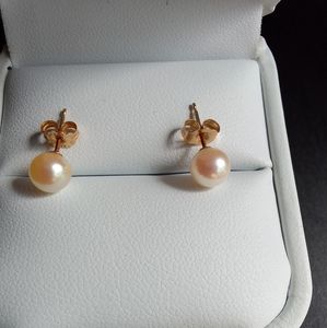 10 Carat Yellow Gold Pearl Earrings